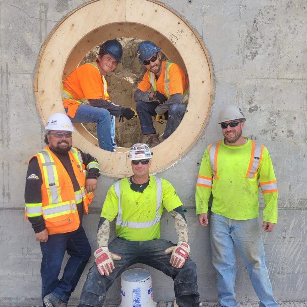 String Line Construction crew